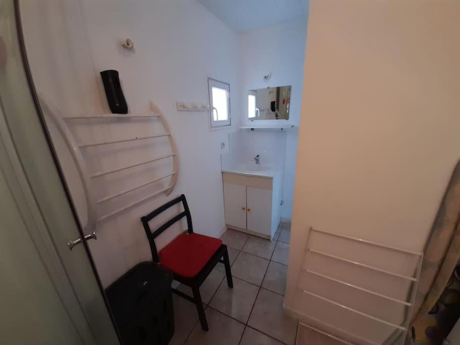 Maisonnee Avec Une Chambre Saint-Michel-en-l'Herm Экстерьер фото